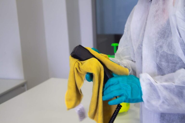 Janitorial cleaning services are important as they keep employees and customers as facilities healthy and happy.