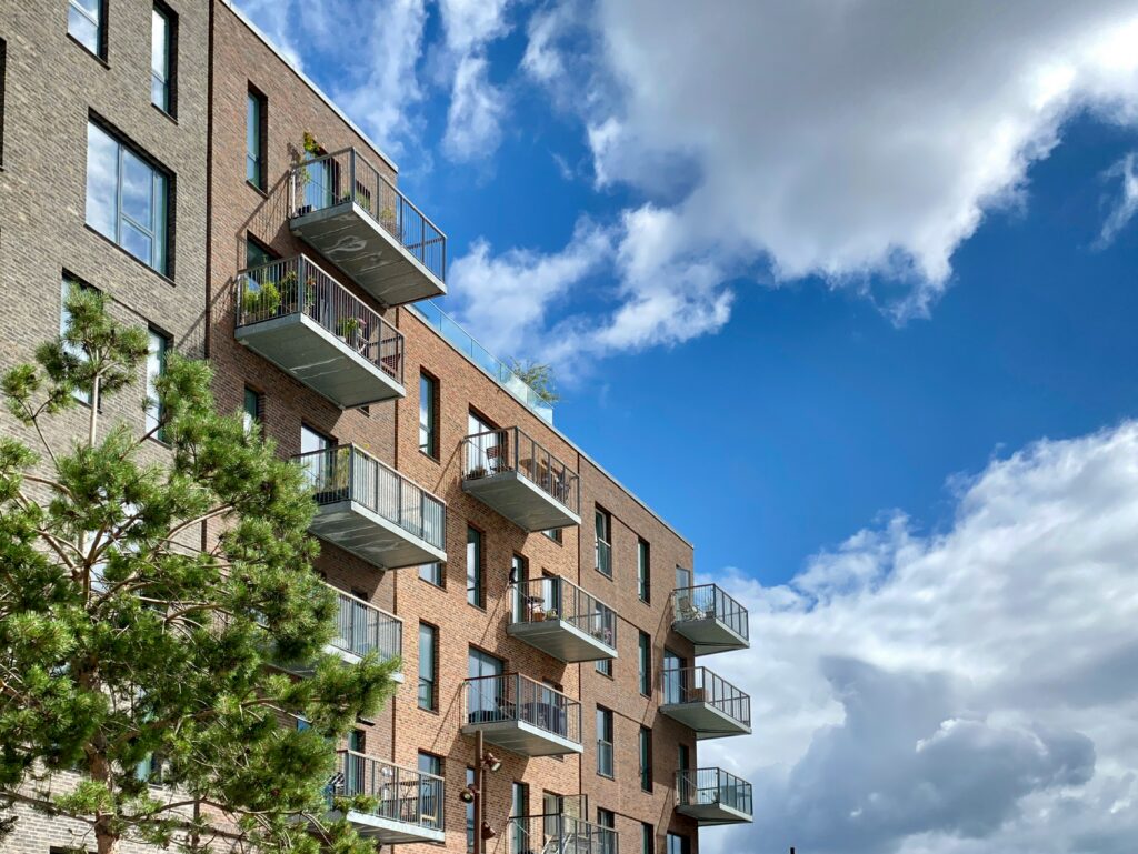 Your guide to apartment cleaning services with Eagle Janitorial.